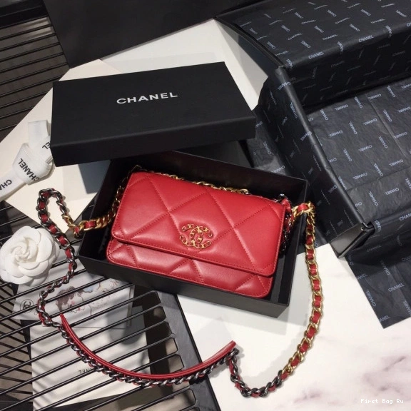First Bag Ru CHAIN CHANEL WALLET 0805